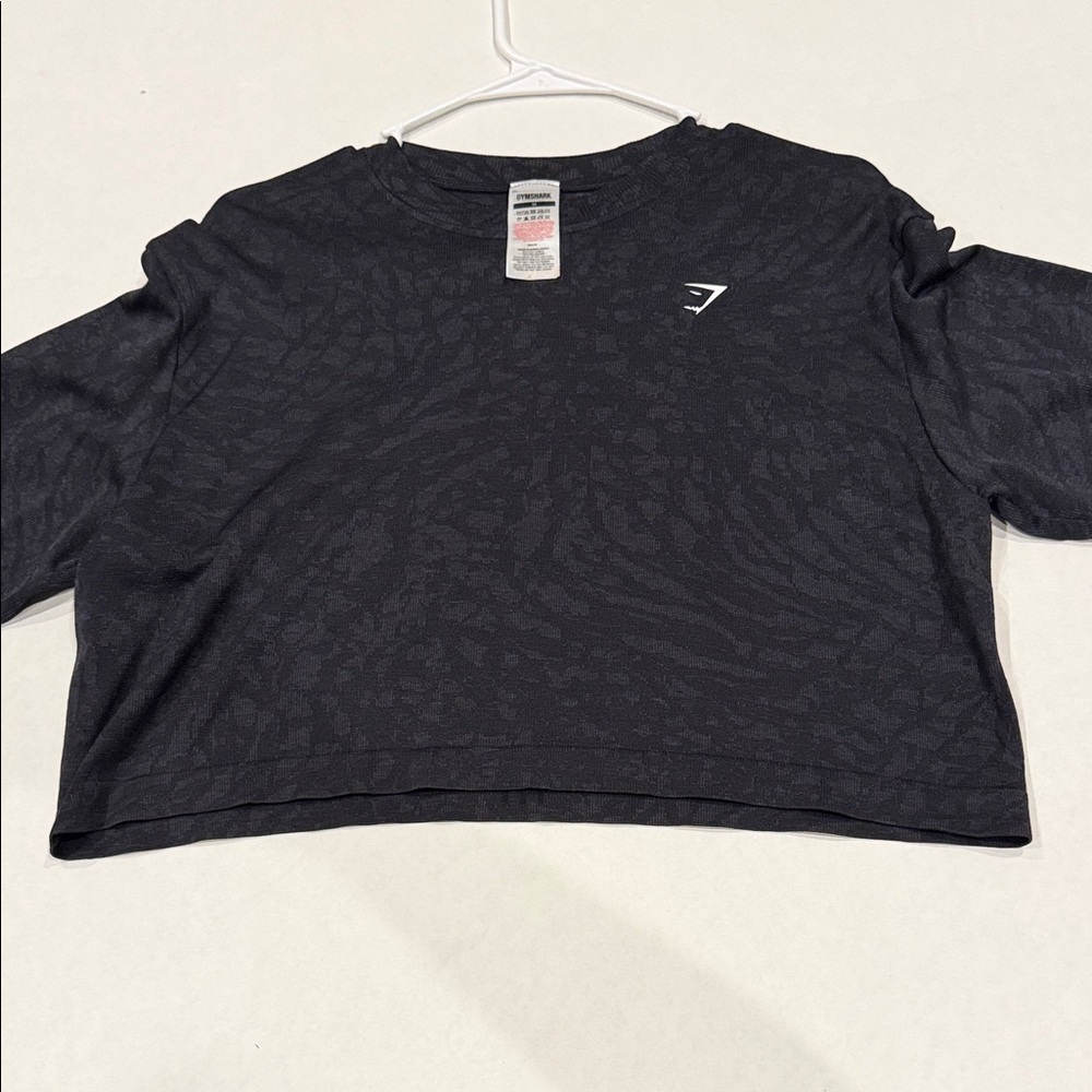 Black Cropped long sleeve gym shark tee